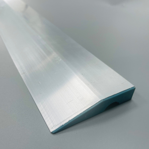 Striscia chimerica in lega di alluminio di alta qualità di qualità industriale, larghezza 97mm, precisione, livellamento speciale - Product Image 1