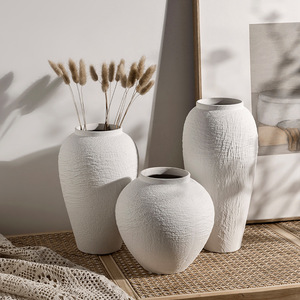 Vaso di fiori moderno minimalista cinese in ceramica retrò piccolo vaso di ceramica bianco grossolano fatto a mano ornamento classico - Product Image 2
