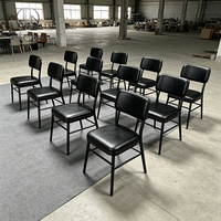 Chaise rembourrée Ron Group avec structure métallique, table ronde en bois massif, mobilier de restaurant moderne de luxe en cuir à dossier haut