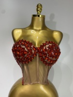 Robe de soirée moulante sexy à col halter sans manches, longueur mini, pour célébrer un anniversaire, séance photo en maille