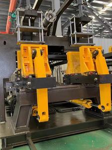 ماكينة صب قوالب بضغط المياه وخياطة الألعاب للأطفال من البلاستيك المجوف الذي يُنفخ بواسطة صب كرات البحر والبولي إيثيلين منخفض الكثافة - Product Image 4