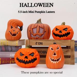 Lanterne citrouille d'Halloween en plastique étanche de 5,5 pouces, LED lumineuse, pour usage extérieur, centres commerciaux, maison, accessoires de décoration de fêtes - Product Image 1