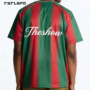 T-shirts pour hommes en jersey rayé vert et rouge de haute qualité, personnalisés, col en V, OEM/ODM, séchage rapide, polyester, pour la salle de sport - Product Image 2