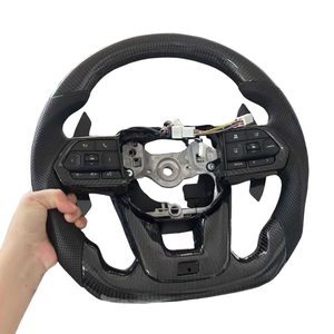 Volant sport en fibre de carbone forgée avec palettes de commande LED à 3 branches de 40 mm pour Land Cruiser LC 300 200 70 80 <span class=keywords><strong>100</strong></span> Series - Product Image 3