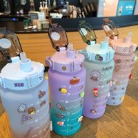Bouteille d'eau d'été en plastique 2L avec grande poignée dégradé de couleur iphone porte-numéro tasse 3d 2d autocollants grande capacité tasse givrée