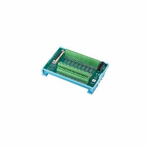 Filtro passa-basso/attenuatore di tensione Advantech PCI-1712 con guida terminale abbinata PCLD-8712-AE - Product Image 2