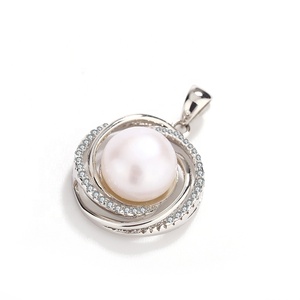 Collier pendentif en perle d'eau douce naturelle de luxe, chaîne à maillons plaquée or S925, CZ scintillant en vortex circulaire de 9,5-10 mm, KAMMY - Product Image 2