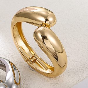 Nueva Moda 2025 Pulsera de Oro de 18K al por Mayor, Diseño Minimalista Grueso Punk con Forma de Lágrima, Brazalete Grande de Primavera - Product Image 6