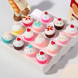 Mini gâteau simulé, cupcake en résine simulé, gâteau en forme de cœur, accessoires DIY pour coque de téléphone - Product Image 2