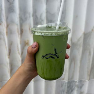 <span class=keywords><strong>Vasos</strong></span> de Plástico PET Transparentes Desechables con Logotipo Personalizado, Base Redonda en Forma de U, 16 oz, con Tapas y Pajitas para Café Helado y Matcha para Llevar - Product Image 1