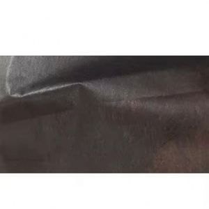 Tissu non tissé noir ES 15-120 g/m², respectueux de la peau, 100 % fibre ES, thermocollé, respirant, imperméable, styles uni et croisé - Product Image 4