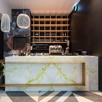 Panneau mural en marbre translucide rétroéclairé en agate naturelle verte, dalle de marbre Lumi Stone pour décoration intérieure