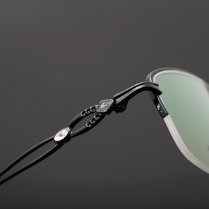 Échantillon gratuit Carré En Métal De Style de Mode Plein Cadre Femmes Lunettes Optiques - Product Image 5