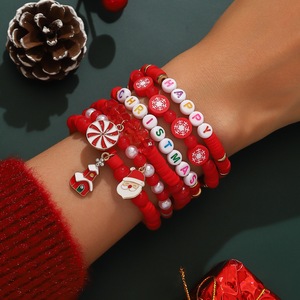Bracelets en argile souple de Noël pour femmes, bracelets extensibles ajustables avec breloques cerf et bonhomme de neige, cadeaux de fête de fin d'année - Product Image 3