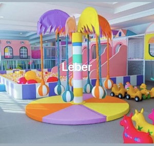 Attrezzatura Personalizzata per Parco Giochi al Coperto: Altalena a Carosello Elettrica a Forma di Albero di Cocco per Bambini - Product Image 1