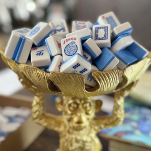 Tuiles en acrylique bleues de luxe personnalisées, jeu de mahjong américain à 4 couches de 160 cartes pour adultes, cadeau - Product Image 6