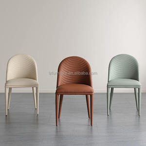 Chaise de salle à manger de luxe à touffes ondulées, couleurs personnalisables beige/gris/marron, revêtement en similicuir écologique, mobilier de restaurant - Product Image 4