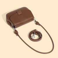 Sac à bandoulière en cuir véritable, design personnalisé, luxe discret, style urbain pour femme, fabricant OEM
