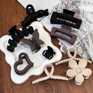 Meilleures ventes : Ensemble de 11 pinces à cheveux mates pour femmes, pinces à cheveux robustes, pinces à cheveux papillon, pinces à cheveux florales, petites et grandes - Product Image 3