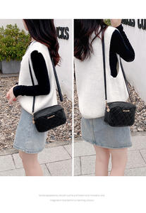 กระเป๋าสะพายข้างแบบซิป PU ราคาถูก ลดราคาสุดๆ แฟชั่นสำหรับผู้หญิง สีพื้น 1-1.9 ลิตร รุ่น Z0899 - Product Image 6