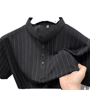 T-shirt décontracté pour homme en polyester tissé, personnalisé avec logo brodé, col montant, motif floral, rayures verticales fines, ODM - Product Image 1