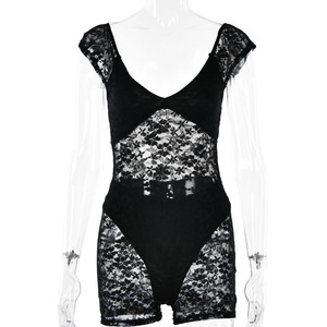 Combinaison blanche en dentelle transparente à taille haute pour femme, coupe courte moulante, idéale pour les soirées - Product Image 5