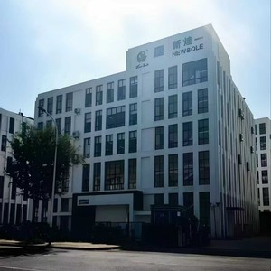 شريط عاكس عالي الوضوح بلون أخضر فسفوري، متين ومقاوم للغسيل، مناسب للملابس الأمنية والمعدات الخارجية وملابس العمل - Product Image 6