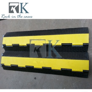Factory Price 12/34/<b>5</b> Channel Cable Ramp Rubber Cable Protector Ramp Heavy Duty Cable Protector for Outdoor Indoor Use - Product Image 5