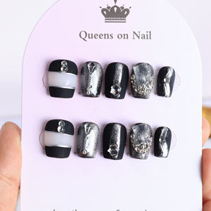 Uñas postizas de lujo acrílicas con estrellas y pedrería, negras, cortas, estilo ataúd, cobertura completa, hechas a mano, precio de fábrica al por mayor. - Product Image 3