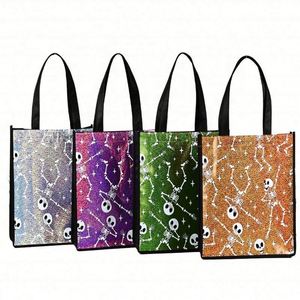 Sac fourre-tout personnalisé en non-tissé imprimé au laser pour Halloween, sac d'emballage pour vêtements et t-shirts, sac fourre-tout en non-tissé - Product Image 1