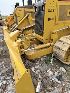 รถเกลี่ยดิน D4H แมวมือสองรถตักดิน D7R D6R รถตักดิน D8T D5N เครื่องจักรก่อสร้างที่ดี - Product Image 2