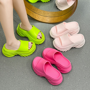 Dera รองเท้าแตะแบบสไลด์ของผู้หญิงสำหรับผู้ชาย, สำหรับใส่ได้ทั้งชายและหญิง<span class=keywords><strong>ม</strong></span>ีแพลตฟอร์มหมอนสำหรับ<span class=keywords><strong>สระ</strong></span>ว่ายน้ำในช่วงฤดูร้อน - Product Image 3