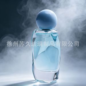 Botella de perfume triangular irregular de vidrio Sujiu de 50 ml con base gruesa y pulverizador, botella vacía para rellenar. - Product Image 1