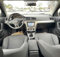 Volkswagen Lavida 2013 Édition Classique Améliorée 1.6L Manuelle, Boîte 5 Vitesses, Traction Avant, Berline Compacte d'Occasion à Essence