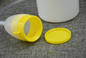 Botella de Orina Portátil Unisex de Plástico para Viaje, Venta al por Mayor de Fábrica - Product Image 3