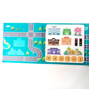 Libro Sensoriale Educativo per Bambini, Gioco Tranquillo con Carta Adesiva Ispirato al Metodo Montessori - Product Image 3