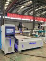 Automatique Bois CNC 1325 4 * 8ft ATC Porte En Bois Conception Machine Panneau Meubles Faisant La Machine avec 9kw Broche à Vendre