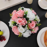 Offre Spéciale pétales doux boule de fleur de mariage artificielle boule de rose taille personnalisable pour la décoration de table