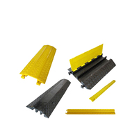Kabelschutz Gummi-Kabelbrücke Hochbelastbare Kabelrampe Gummi-Schlauchbrücke Outdoor-Kabelschutz für den Boden