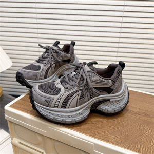 Dropshipping Logo Personnalisé 2025 Chaussures Chunky Style Tendance pour Femme Nouveaux Modèles 2025 Baskets Décontractées - Product Image 1