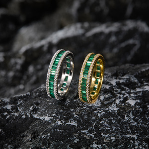 Anillo de Eternidad Completo de Plata de Ley S925 con Imitación de Esmeralda y Moissanita, Estilo Retro, Lujoso, Apilable y Versátil para el Dedo Índice - Product Image 3