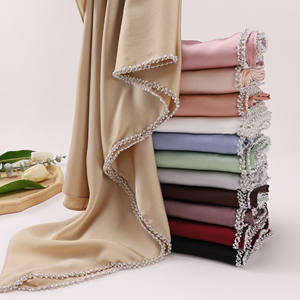 ผ้าพันคอชีฟองสีพื้นแฟชั่นใหม่ ประดับคริสตัลสีดำและมุก พร้อมสายโซ่ทองแดง ระบายอากาศได้ดี แห้งเร็ว เหมาะสำหรับผู้หญิงมุสลิมในช่วงฤดูร้อน - Product Image 3