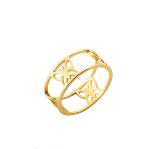 Bague de <span class=keywords><strong>mariage</strong></span> large en acier inoxydable plaqué or, motif papillon creux, bijoux bohèmes tendance unisexe, vente en gros - Product Image 2