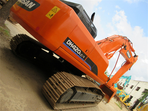 รถขุดตีนตะขาบ Doosan Dh420lc-7 มือสองสำหรับขาย ชิ้นส่วนสำคัญประกอบด้วยมอเตอร์ เครื่องยนต์ เกียร์บ็อกซ์ และปั๊ม - Product Image 3