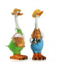 Statues de canards en résine de style campagnard américain, colorées et originales, à prix d'usine, ornement animal, alimentées à l'énergie solaire, étanches, pour jardin extérieur