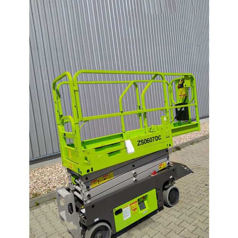 Zoom-lion 7.8m Self-Propelled Micro Scissor Lift for Europe