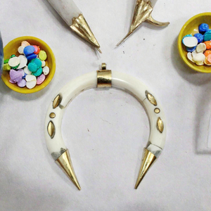 เขาควายขายส่ง รูปทรงกลมสี่เหลี่ยม ขนาด 5 ซม. ขัดเงา สี DIY พร้อมรู สำหรับตกแต่ง - Product Image 3