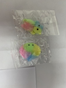 Juguetes Antiestrés de Animales Miniatura de Arcoíris, Juguetes Blandos de TPR para Apretar, para Máquinas Expendedoras - Product Image 6