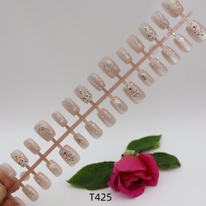 T425 Venta al por mayor las <span class=keywords><strong>uñas</strong></span> más baratas Copo <span class=keywords><strong>de</strong></span> nieve Árbol <span class=keywords><strong>de</strong></span> Navidad Producto terminado fresco y <span class=keywords><strong>elegante</strong></span> para decoración <span class=keywords><strong>de</strong></span> <span class=keywords><strong>uñas</strong></span> - Product Image 5