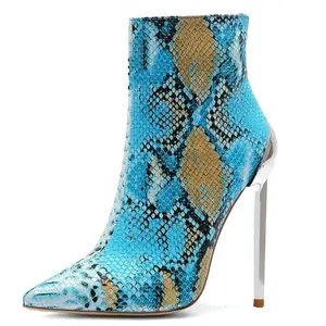 Mavi yılan derisi baskı kadınlar yüksek topuklu yarım çizmeler büyük boy 45 temel Metal ince topuk Stiletto elbise ayakkabı parti kısa çizmeler